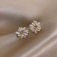 Elegant and Exquisite Opal Petal Circle Stud Earrings For Woman 2020 New Classic Jewelry Luxury Party Girl's Unusual Earrings