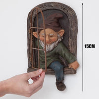 2021 New Creative Garden Gnome Statue Elf Out The Door Tree Hugger Figurine for Home Yard jardin Porch Dcor