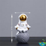 Outdoor Yard Decoration Resin Fun Astronaut Ornaments Display Mold Miniature Dragon Figurine Statue Gardening Decor For Garden