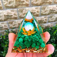 Energy Generator Orgone Pyramid Amethyst Peridot Healing Natural Crystal Reiki Chakra Generator Orgonite Pyramid Meditation Tool